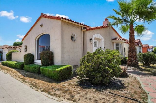 1030 W 80th, Los Angeles, CA 90044