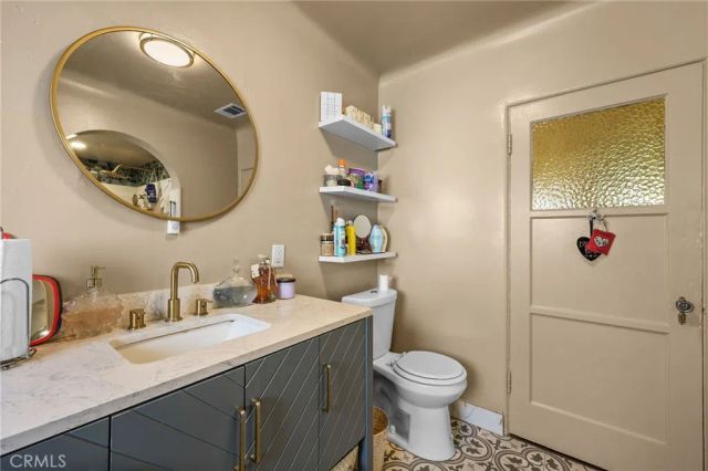 1030 W 80th, Los Angeles, CA 90044
