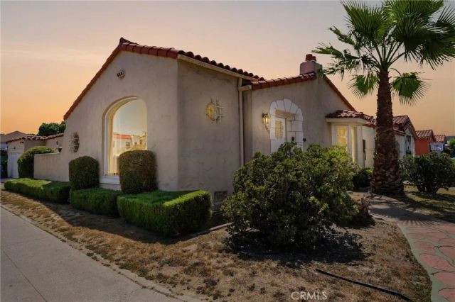 1030 W 80th, Los Angeles, CA 90044