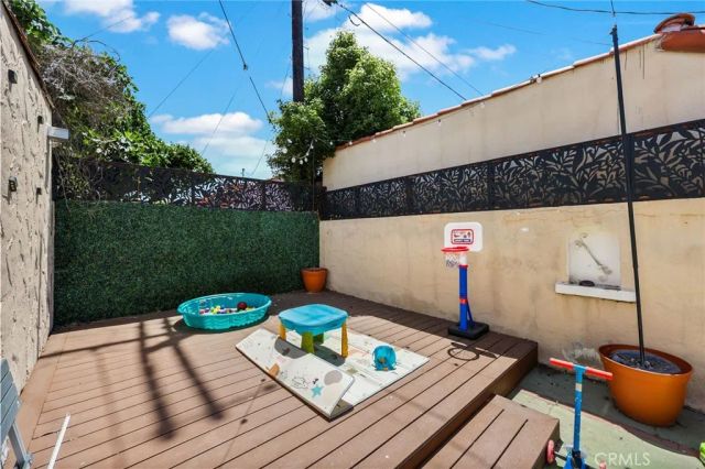 1030 W 80th, Los Angeles, CA 90044