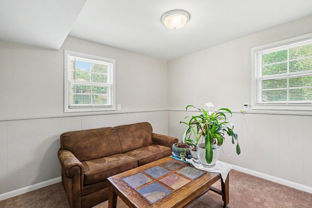 1852 Castle Avenue, Norton Shores City, MI 49441