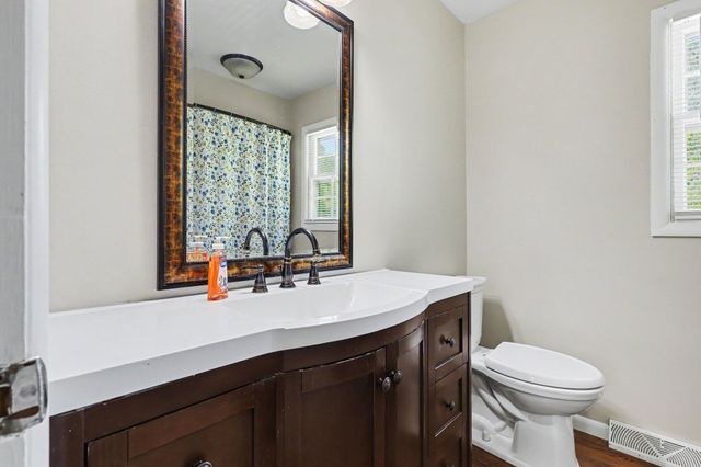 1852 Castle Avenue, Norton Shores City, MI 49441