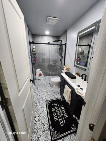 1852 Castle Avenue, Norton Shores City, MI 49441