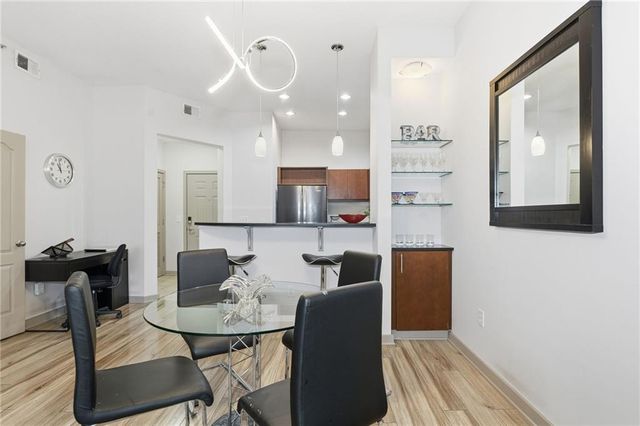 390 17th NW Street 6057, Atlanta, GA 30363