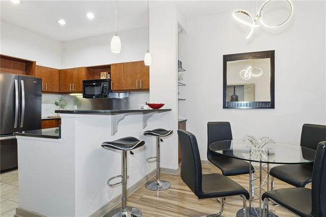 390 17th NW Street 6057, Atlanta, GA 30363