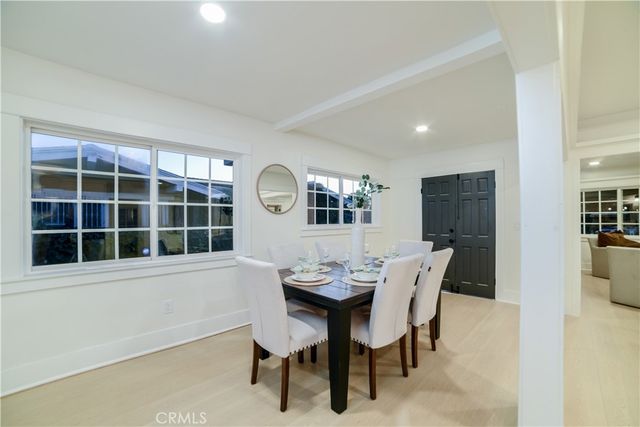 748 N Kenmore, Los Angeles, CA 90029