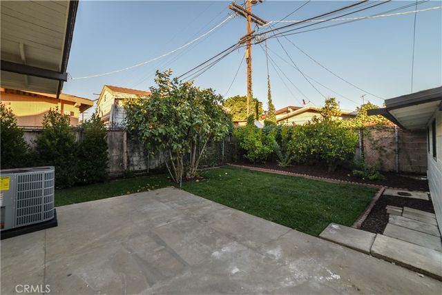 748 N Kenmore, Los Angeles, CA 90029