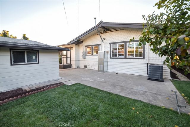 748 N Kenmore, Los Angeles, CA 90029