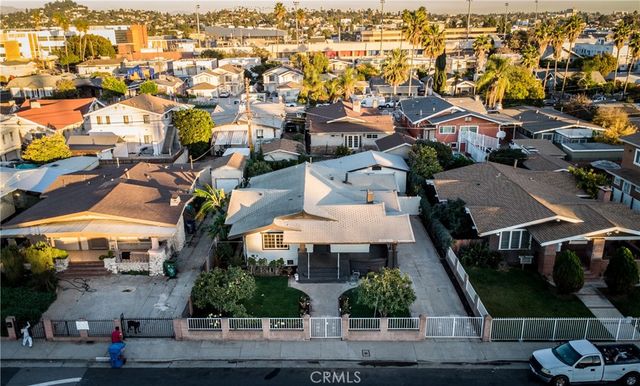 748 N Kenmore, Los Angeles, CA 90029