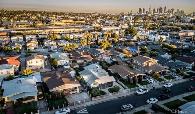 748 N Kenmore, Los Angeles, CA 90029