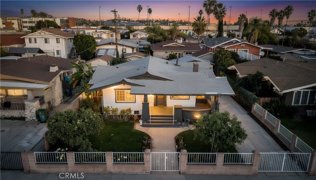 748 N Kenmore, Los Angeles, CA 90029