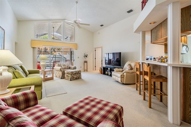 9008 QUAIL CREEK DRIVE, Tampa, FL 33647