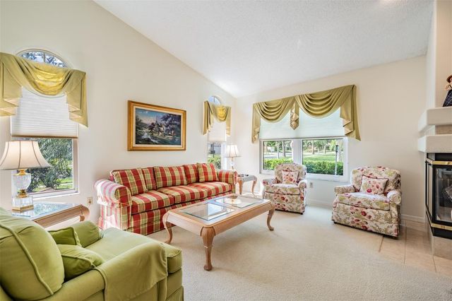 9008 QUAIL CREEK DRIVE, Tampa, FL 33647