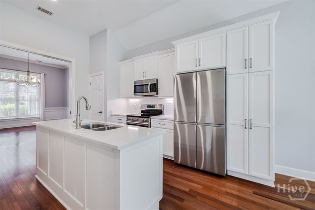 33 Lake Heron Court W, Pooler, GA 31322