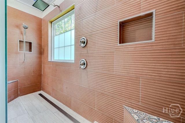 33 Lake Heron Court W, Pooler, GA 31322