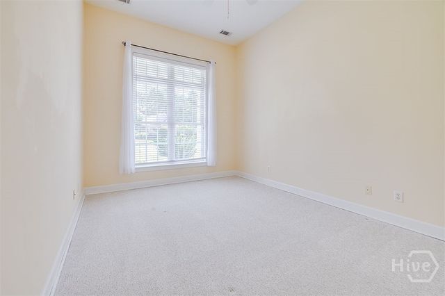 33 Lake Heron Court W, Pooler, GA 31322