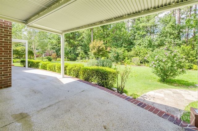 33 Lake Heron Court W, Pooler, GA 31322