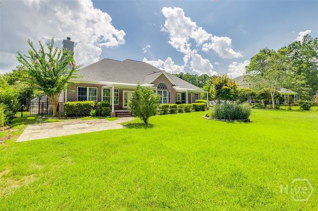 33 Lake Heron Court W, Pooler, GA 31322