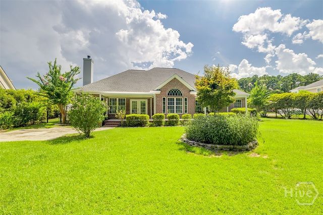 33 Lake Heron Court W, Pooler, GA 31322