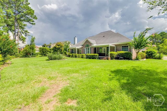 33 Lake Heron Court W, Pooler, GA 31322