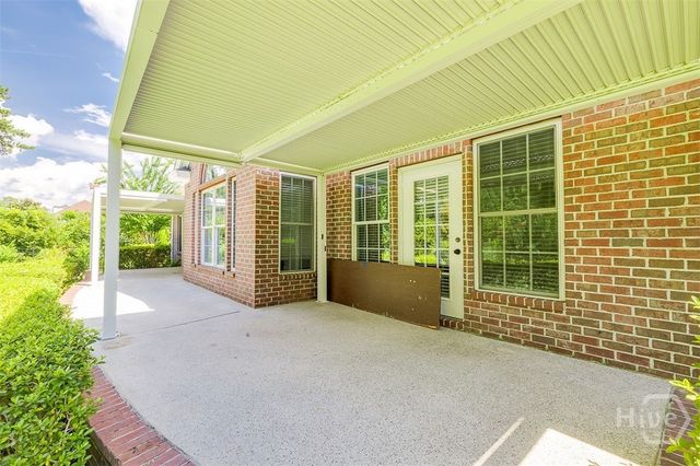 33 Lake Heron Court W, Pooler, GA 31322