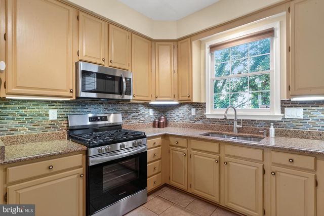 9110 TALLFIELD CT, Lanham, MD 20706