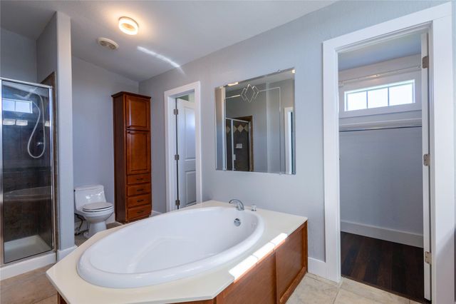 330 Cross LN, Kyle, TX 78640
