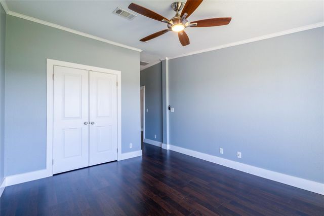 330 Cross LN, Kyle, TX 78640