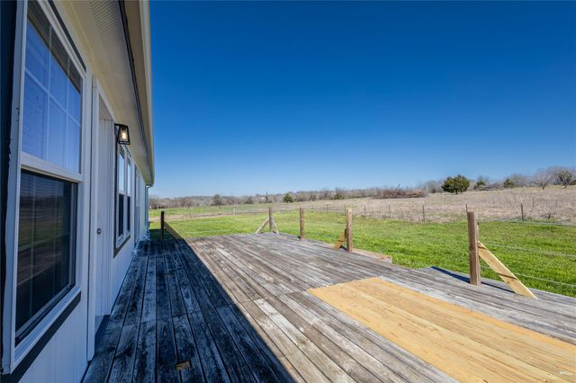 330 Cross LN, Kyle, TX 78640