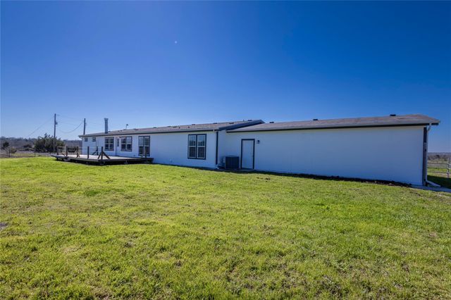 330 Cross LN, Kyle, TX 78640