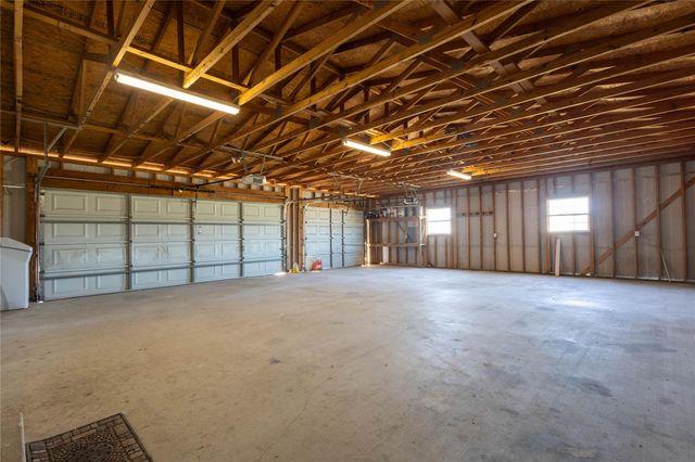 330 Cross LN, Kyle, TX 78640