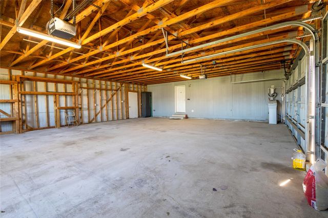 330 Cross LN, Kyle, TX 78640