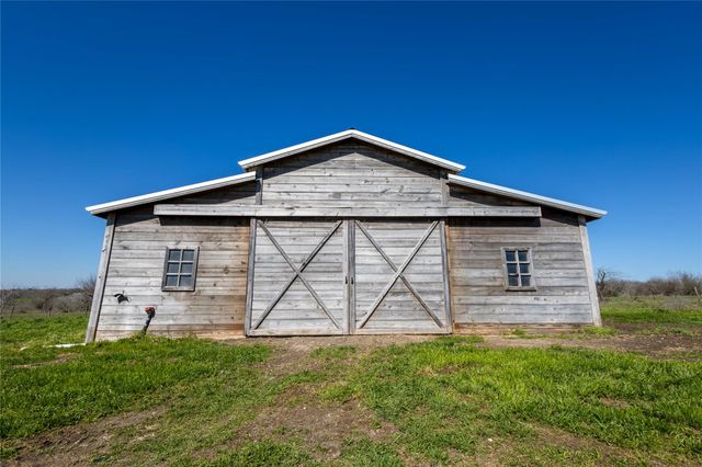 330 Cross LN, Kyle, TX 78640