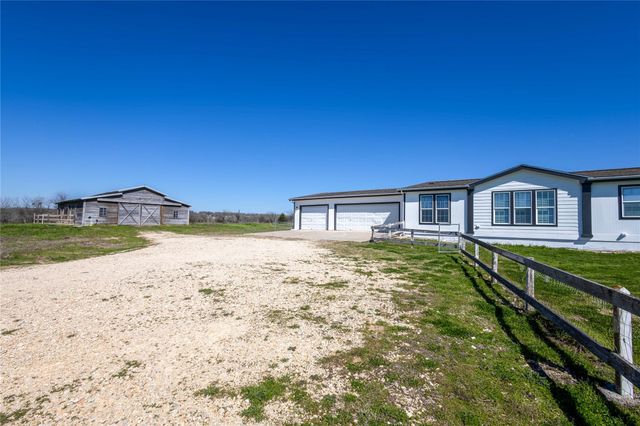 330 Cross LN, Kyle, TX 78640