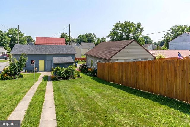 302 W MAIN ST, Annville, PA 17003