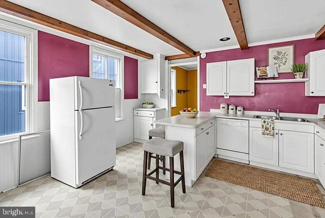 302 W MAIN ST, Annville, PA 17003