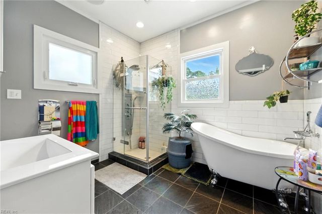 220 E Randall AVE, Norfolk, VA 23503