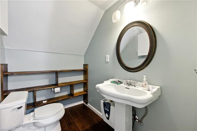 220 E Randall AVE, Norfolk, VA 23503