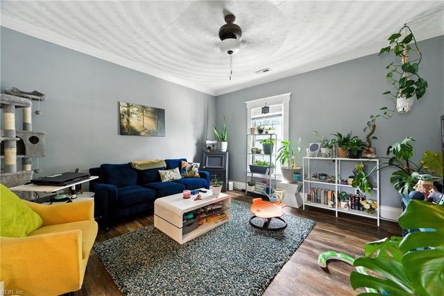 220 E Randall AVE, Norfolk, VA 23503