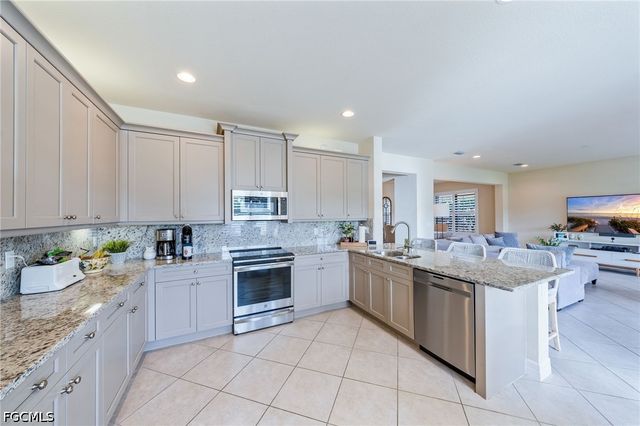 11546 Meadowrun CIR, Fort Myers, FL 33913