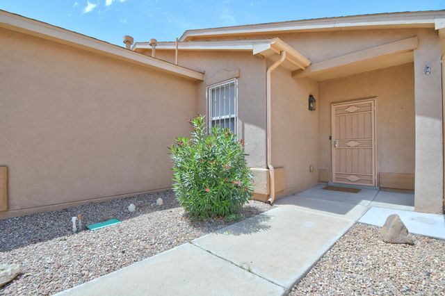 3105 W Meadow Drive SW, Albuquerque, NM 87121