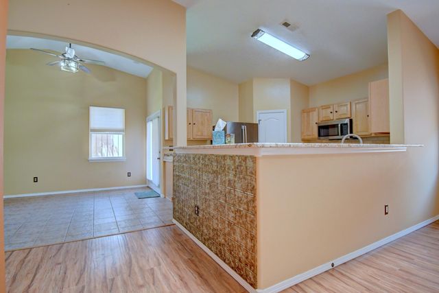 3105 W Meadow Drive SW, Albuquerque, NM 87121
