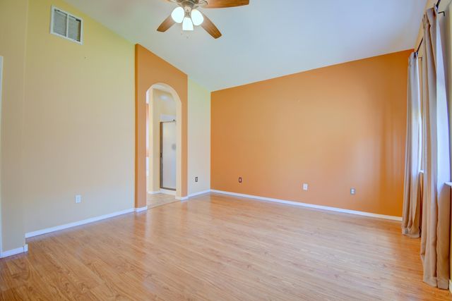 3105 W Meadow Drive SW, Albuquerque, NM 87121
