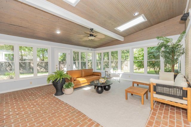 461 E Meade Drive, Evansville, IN 47715