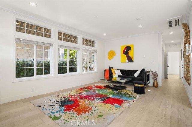 252 Mayflower Drive, Newport Beach, CA 92660