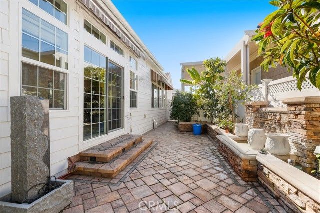 252 Mayflower Drive, Newport Beach, CA 92660