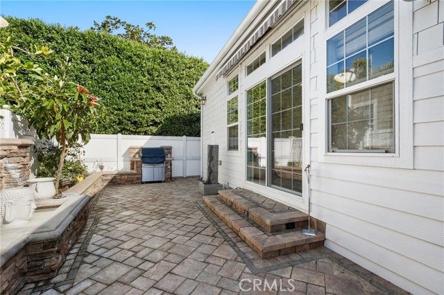 252 Mayflower Drive, Newport Beach, CA 92660