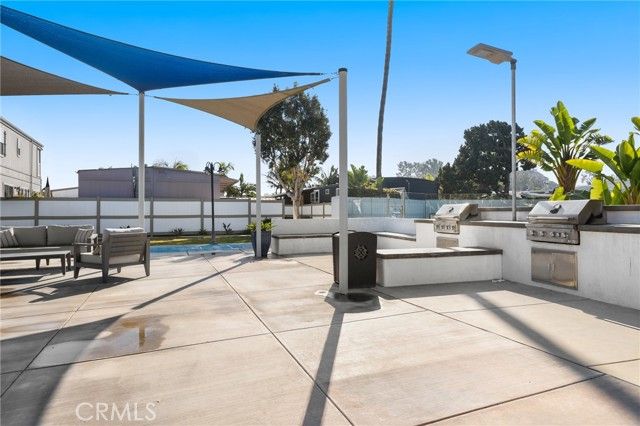 252 Mayflower Drive, Newport Beach, CA 92660