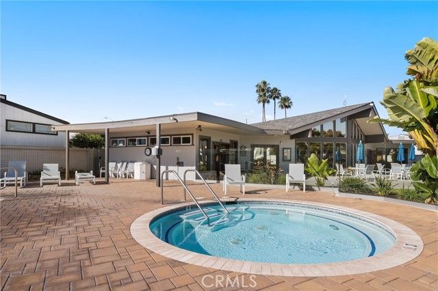 252 Mayflower Drive, Newport Beach, CA 92660
