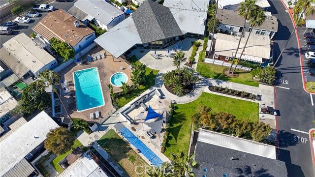 252 Mayflower Drive, Newport Beach, CA 92660